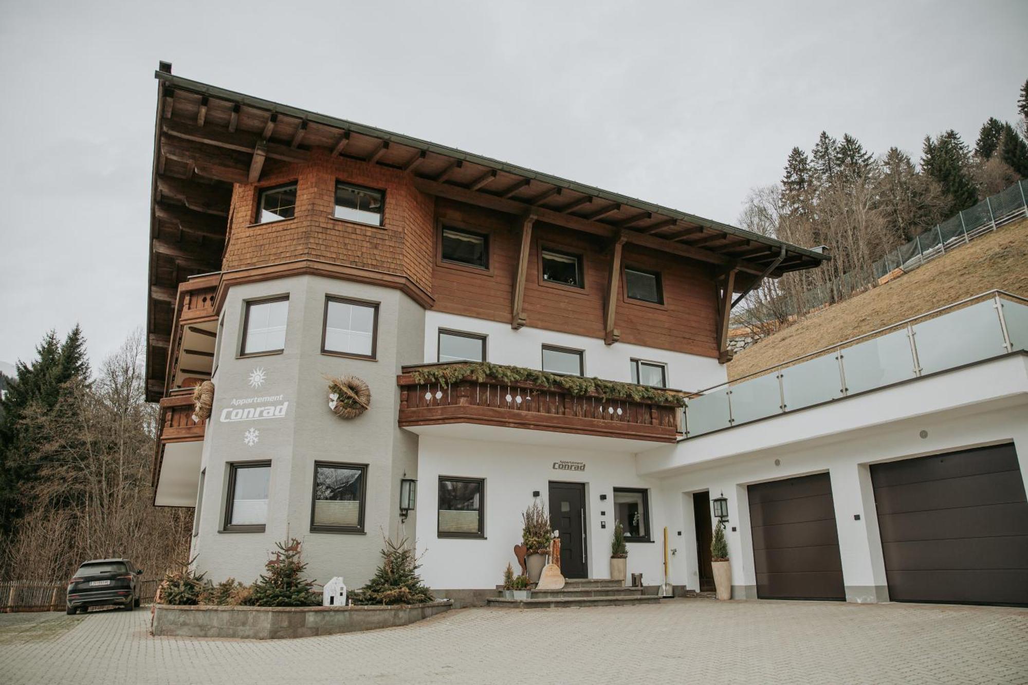 Conrad Saalbach-Hinterglemm